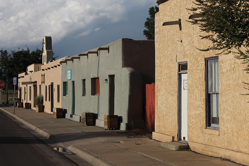 Mesquite neighborhood in Las Cruces, New Mexico. Image credit: Andrew von Maur