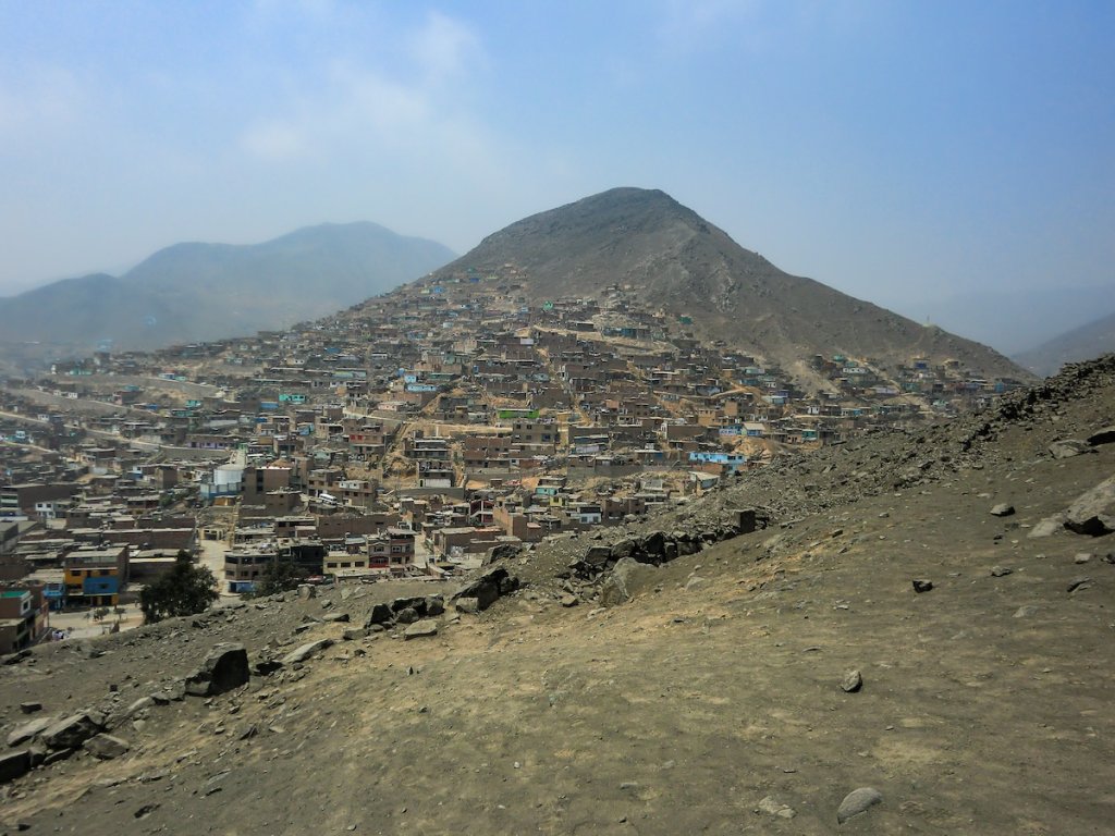 View of informal settlement Pueblo Joven: Collique, North of Lima