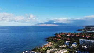 Aerial view of homes on beach in Maui, Hawaii