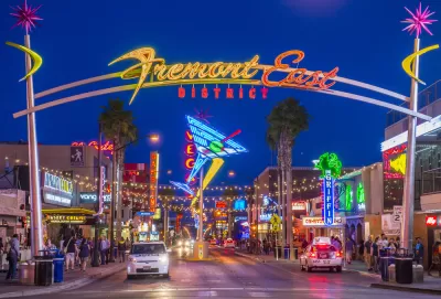 Fremont East District, Fremont Street